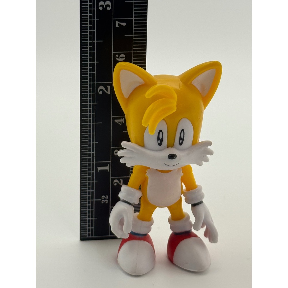 Jakks Sonic the Hedgehog Classic Tails 2.5-inch mini figure.